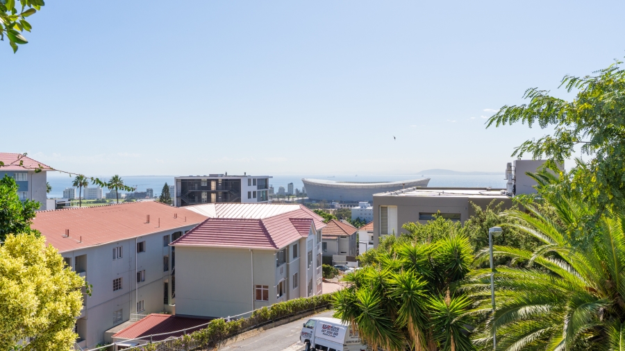 2 Bedroom Property for Sale in Green Point Western Cape
